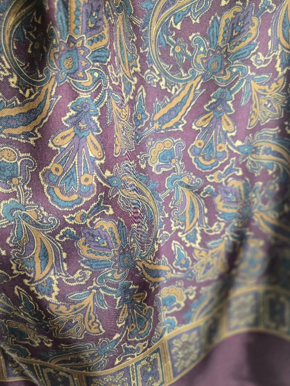 Lands' End Reversible Oblong Scarf Paisley/Solid Silk/Wool Small Fringe Gifts